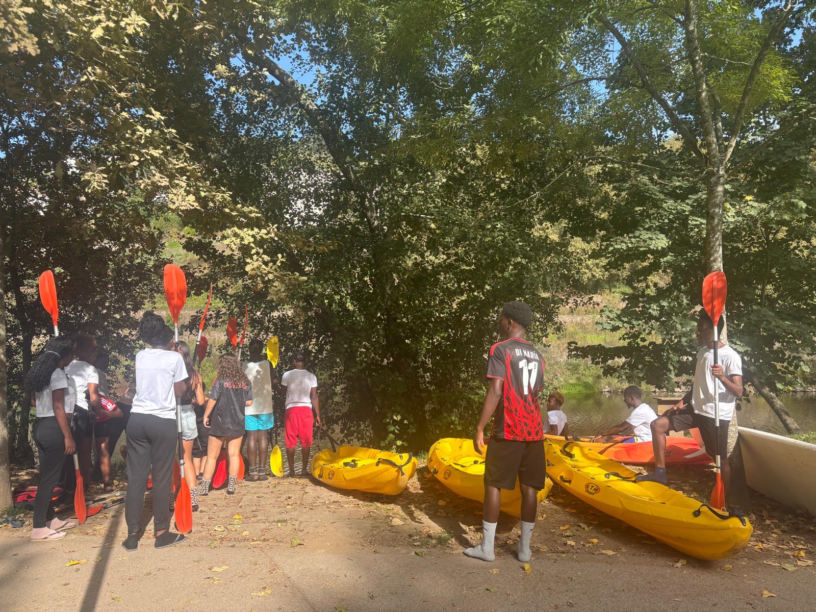 Educação Física sobre água 